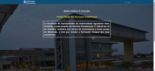 Site institucional da Universidade Agostinho Neto com mensagem de boas-vindas e texto sobre a Faculdade de Humanidades.
